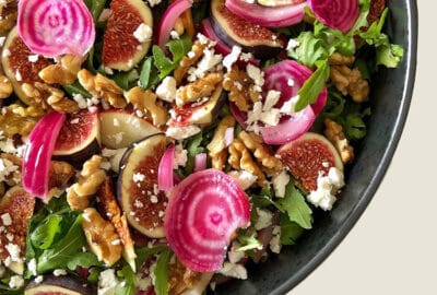 Salat med friske figner og bolsjebeder